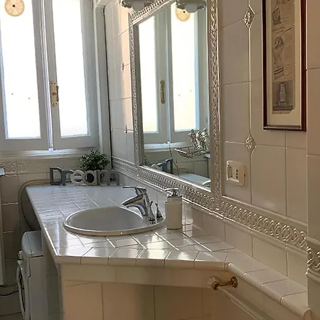 Downtown 2 By Ghor Daire *